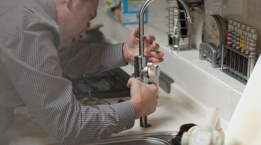 Local tankless water heater installation in Altamont, IL